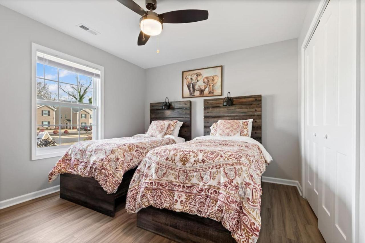 New Luxe Apt 3Br Downtown Fay Unit B Fayetteville Eksteriør billede