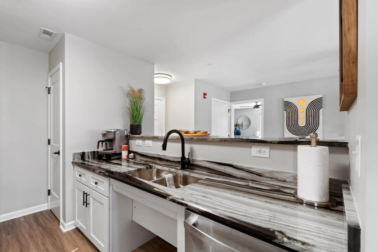 New Luxe Apt 3Br Downtown Fay Unit B Fayetteville Eksteriør billede